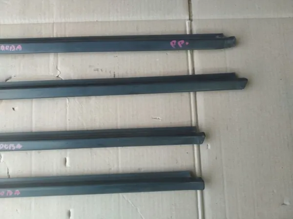 SEAT OE Ikkunanraapijasarja Etu + Taka Cordoba I image 4