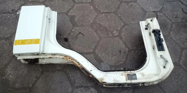 DAF 45/55 Rechter Kabinenschwelle OEM - Gebraucht image 2