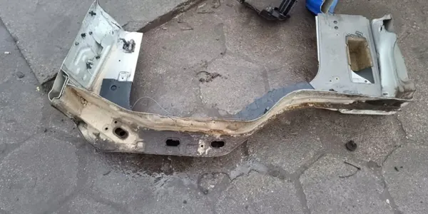 DAF 45/55 Rechter Kabinenschwelle OEM - Gebraucht image 4
