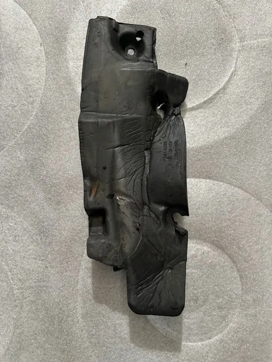 OEM 420821112 Höger framskärm för Audi R8 image 2