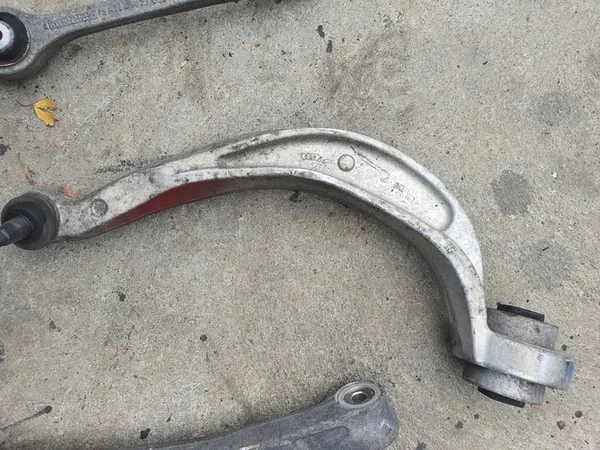 Braccio di Sospensione SWAG Audi A4 A5 A6 A7 Q5 8K0407694F image 3