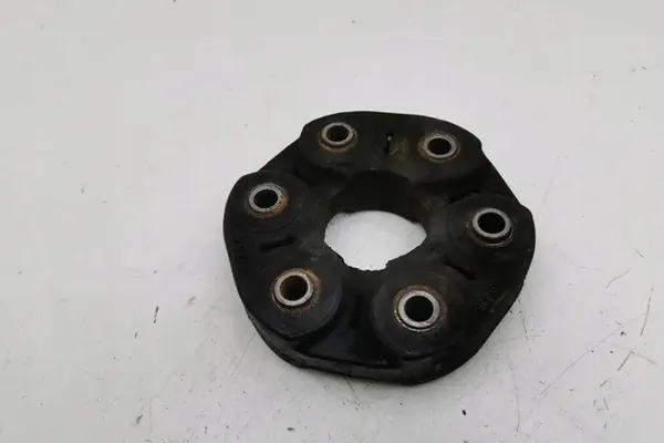 Acoplamento de borracha do eixo de transmissão BMW 5 (F10) 3.0L Diesel image 4