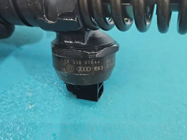 Injetor de Combustível 1.9 TDI VW Passat B5 OEM image 3