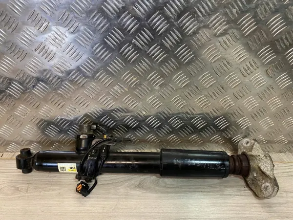 Amortiguador Trasero Derecho OEM 55301-J5050 Kia Stinger image 6