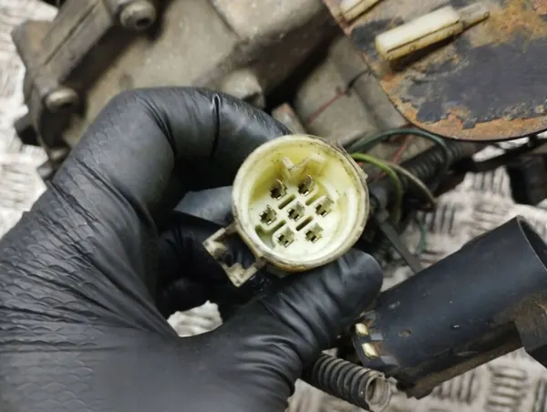 KIA Sorento 2007 Vaihteisto OEM 4730049100 image 4