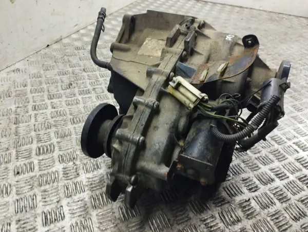 KIA Sorento 2007 Vaihteisto OEM 4730049100 image 7