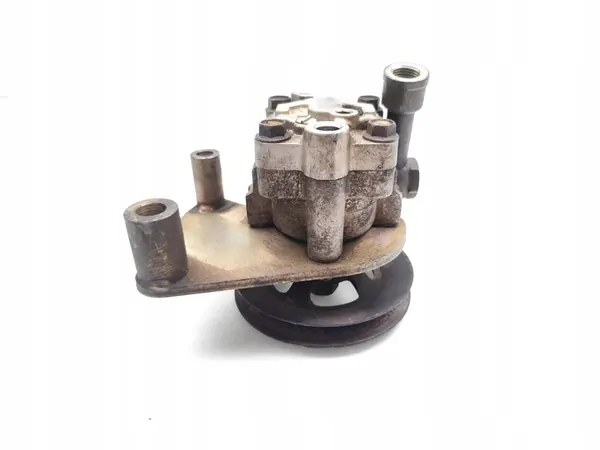 Bomba de direção assistida Nissan Navara 2.5 D 4x4 Diesel 2003 OEM image 6