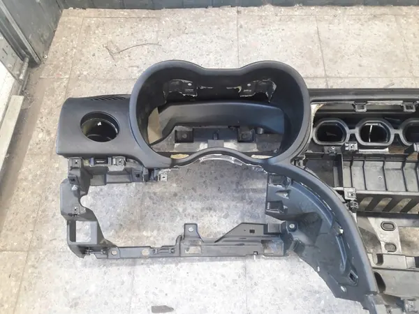 Console Alfa Romeo 159 image 8