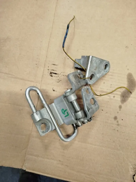 OEM 1K0831411Q Linker Voorportierscharnier voor VW Golf VI image 2