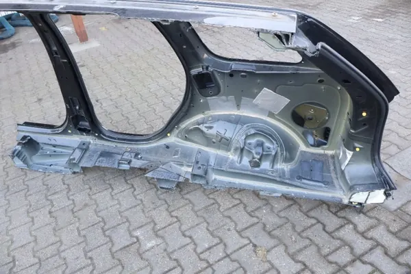 Taka-oikea lokasuoja OEM 1274738155 - Jeep OE image 4
