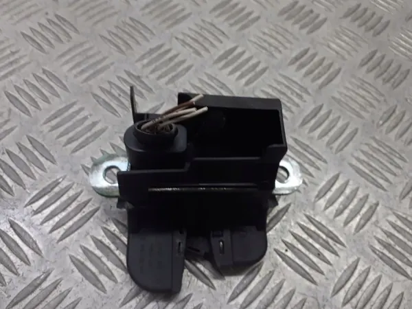 Bakluckslås Volkswagen Golf V Plus 1.9 TDI image 3