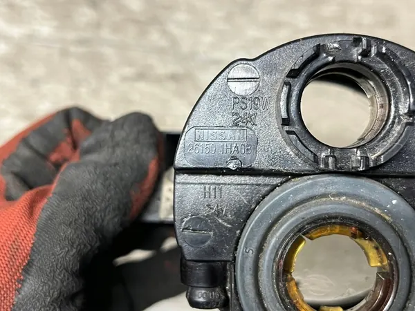 NISSAN NOTE PULSAR II 12- FAROL DE NEBLINA ESQUERDO 26150-1HA0B image 6