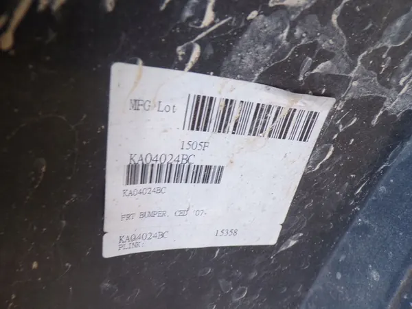 Paraurti anteriore Kia Ceed 2006-2009 image 9