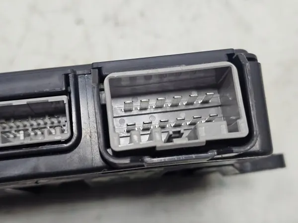 Module Keyless Jaguar F-Pace OEM HPLA-19H440-BF image 3
