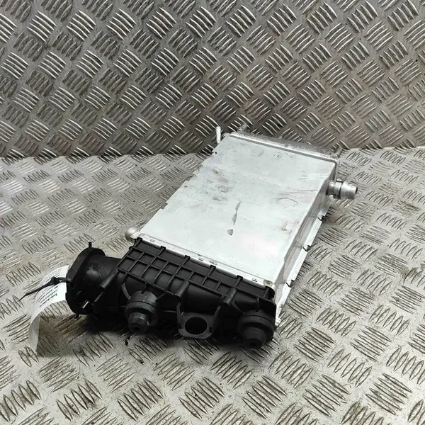 INTERCOOLER - MERCEDES E W213 3.0 V6 CDI A6420900414 image 2