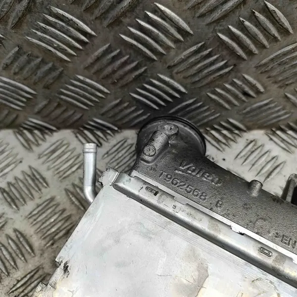 INTERCOOLER - MERCEDES E W213 3.0 V6 CDI A6420900414 image 5