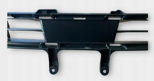 Grille Toyota Prius V 2023 OEM 53141-47040 Occasion image 3