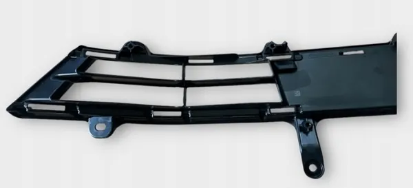 Grille Toyota Prius V 2023 OEM 53141-47040 Occasion image 6