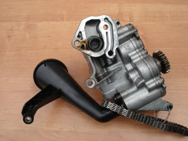 Olje pump VW Audi Skoda Seat 2.0 TSI TFSI 06J115105AG image 3