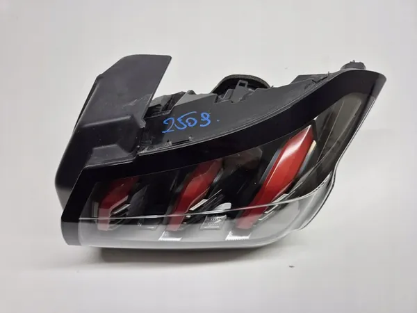 PEUGEOT 208 II Lámpara Trasera Derecha LED Original 19-23 image 5