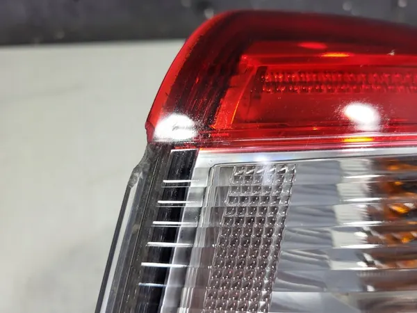 Nissan Qashqai J11 13- Lámpara LED Trasera Derecha 265504EA0A image 3