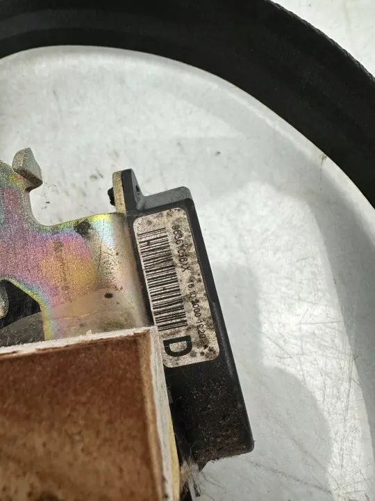 Peugeot 206 Höger framsäkerhetsbälte OEM 96361056XX image 4