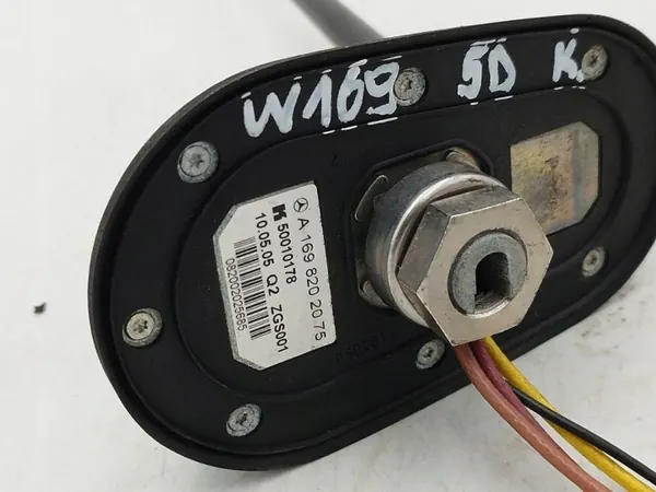 Mercedes W169 takantenn OEM A1698202075 image 3