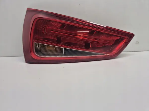 AUDI A1 8X Luz Trasera Izquierda Original 8X0945093 image 6