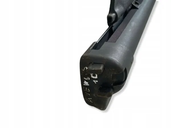 Store de coffre Toyota Avensis T270 OEM DAL34359 image 5