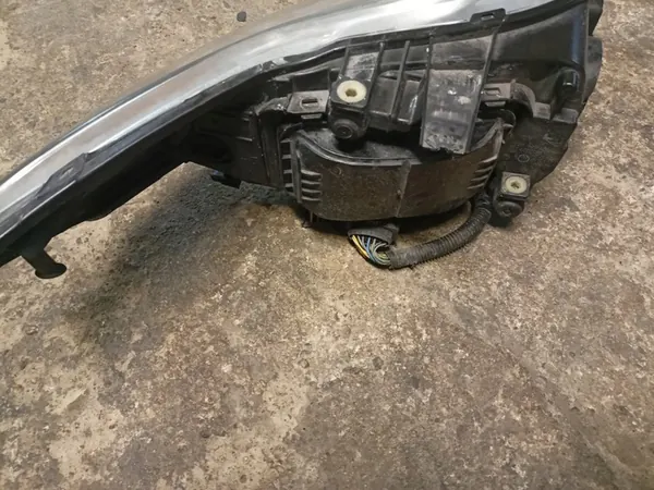 Vasen ajovalaisin Ford Mondeo MK4 2007-2014 image 3