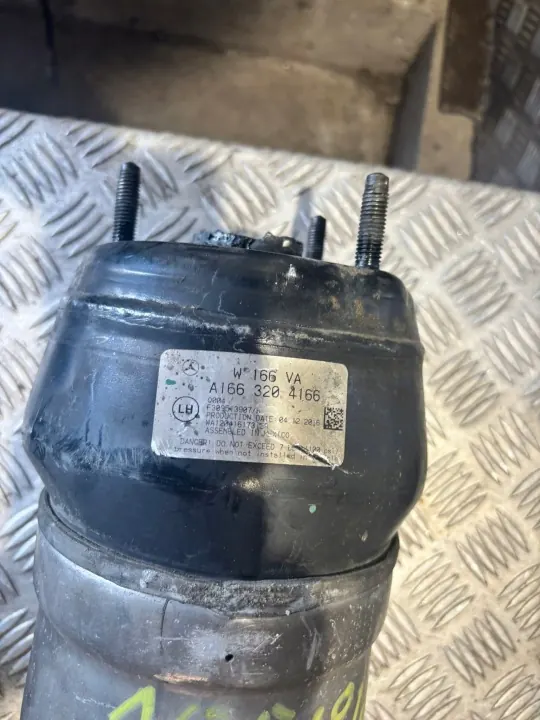 Etuvasen Jousitus OEM A1663204166 Mercedes image 5