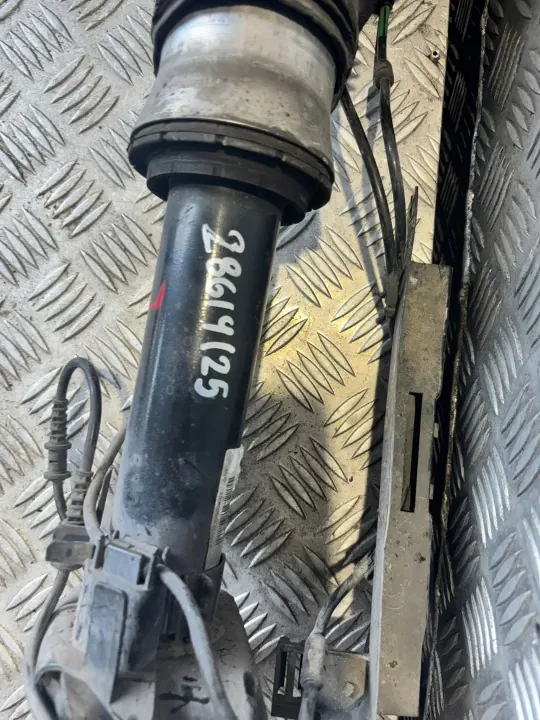 Etuvasen Jousitus OEM A1663204166 Mercedes image 7