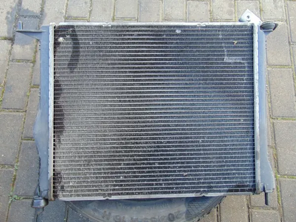 Radiador de agua con ventilador Dacia Sandero I 1.2 16V image 3