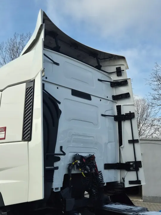 Cabine Complète OEM KABINA KOMPLETNA RENAULT GAMA RANGE T image 7