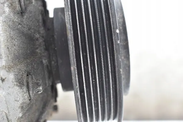 Compresseur Climatisation VW Golf V Audi A3 8P 1.4 1.6 2.0 FSI 1K0820859D image 4