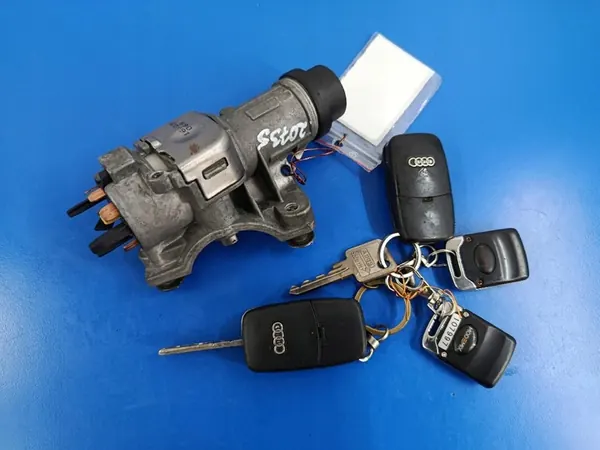 AUDI A2 8Z Sytytyskytkin 2 avaimella image 2