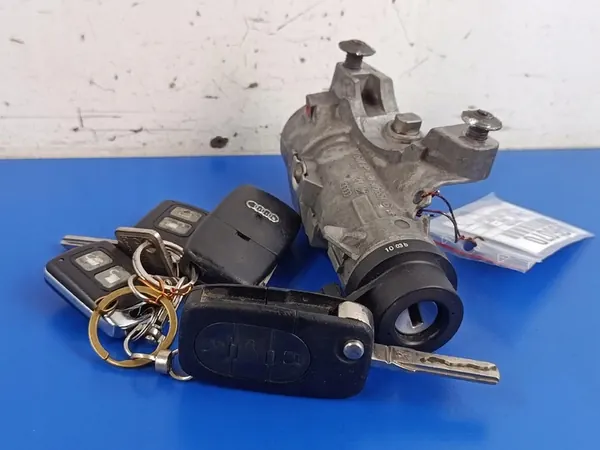 AUDI A2 8Z Sytytyskytkin 2 avaimella image 5