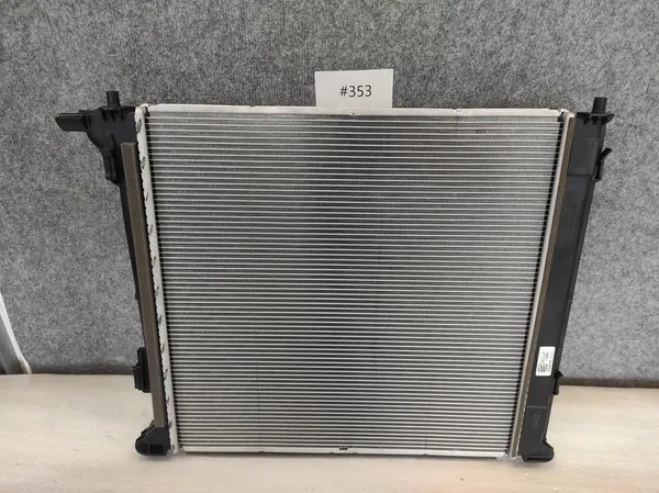 Radiador de agua HYUNDAI TUCSON KIA SPORTAGE OEM 25310D7100 image 2