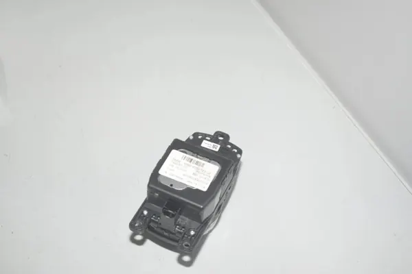 BMW OE Navigointijärjestelmä OEM 9370871 2 Active Tourerille image 5