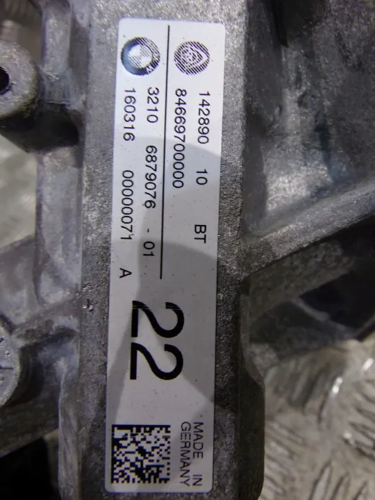BMW i8 Vaihteisto OEM 6879076 6889423 5000km image 3