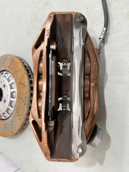 Étrier de frein gauche OEM 4M0615301BJ pour Cupra Formentor image 4