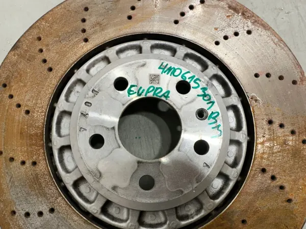 Étrier de frein gauche OEM 4M0615301BJ pour Cupra Formentor image 8