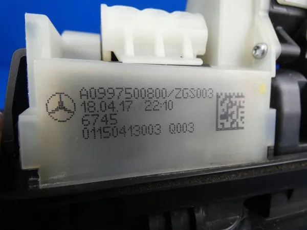 Mercedes-Benz kofferbakhendel OEM A0997500800 image 4