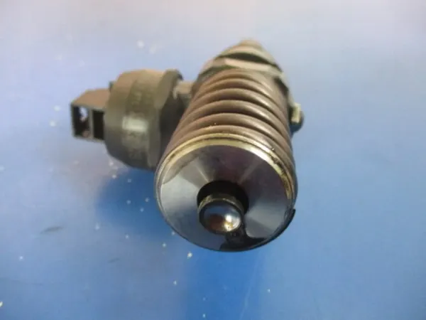OEM 038130073AG insprutningspump för VW Audi Skoda image 6