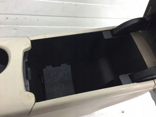 Accoudoir Mercedes CLA W117 OEM A1766804701 Cuir image 8