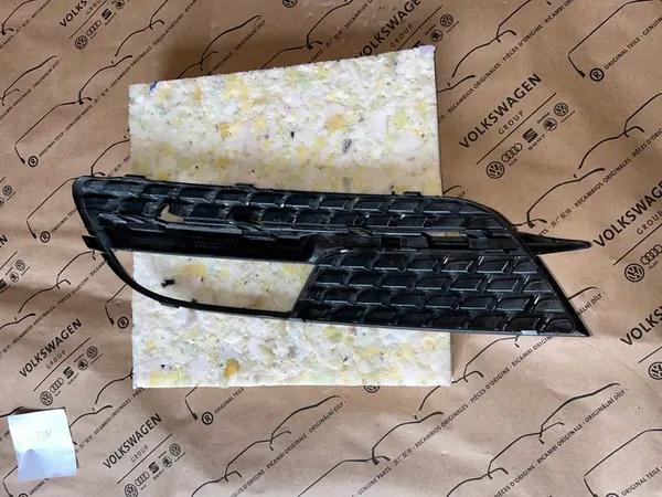 Grille de pare-chocs avant AUDI A5 8T droite OEM 8T0807682H image 3