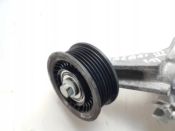 Nissan OE Alternatorriemspanner OEM 117106794R image 3
