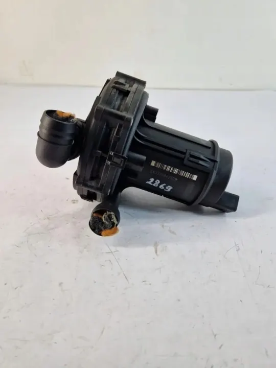 Polttoainepumppu OEM 078906601D Audi A6 2.5L Diesel image 2