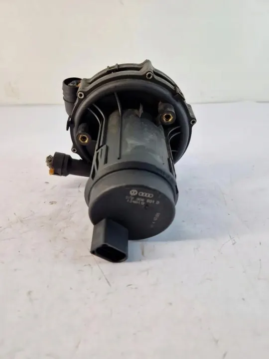 Polttoainepumppu OEM 078906601D Audi A6 2.5L Diesel image 4