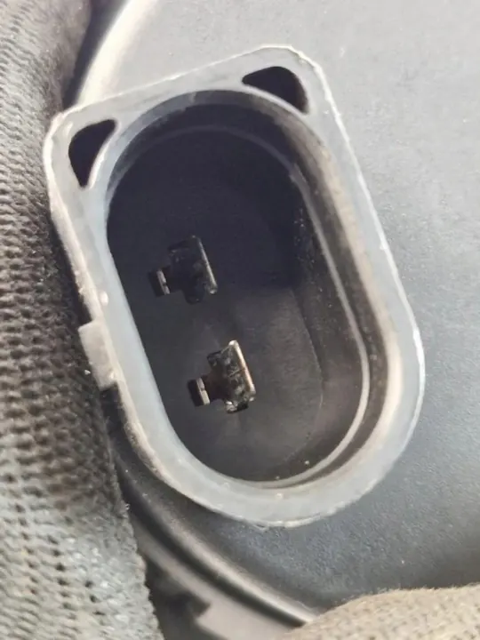 Polttoainepumppu OEM 078906601D Audi A6 2.5L Diesel image 5